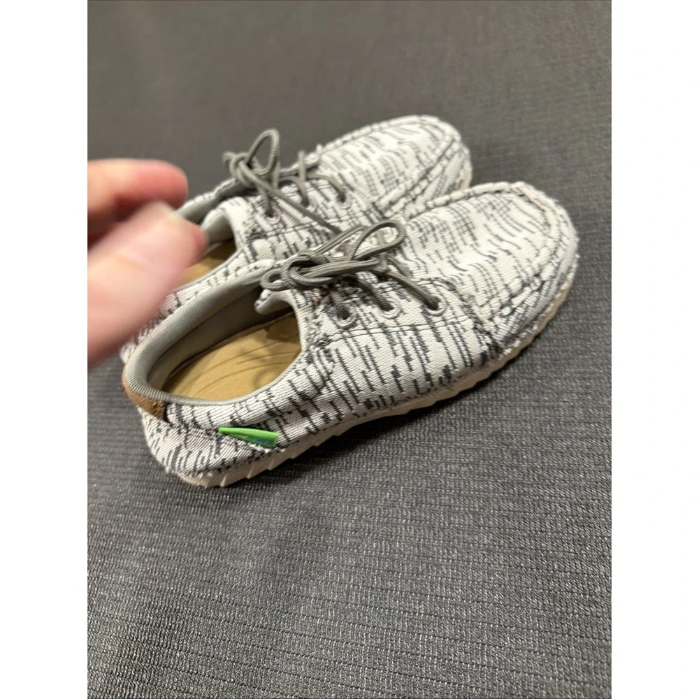 Twisted X Zero-X White and Grey Canvas‎ Lace Up Casual Shoe Youth Size 1M